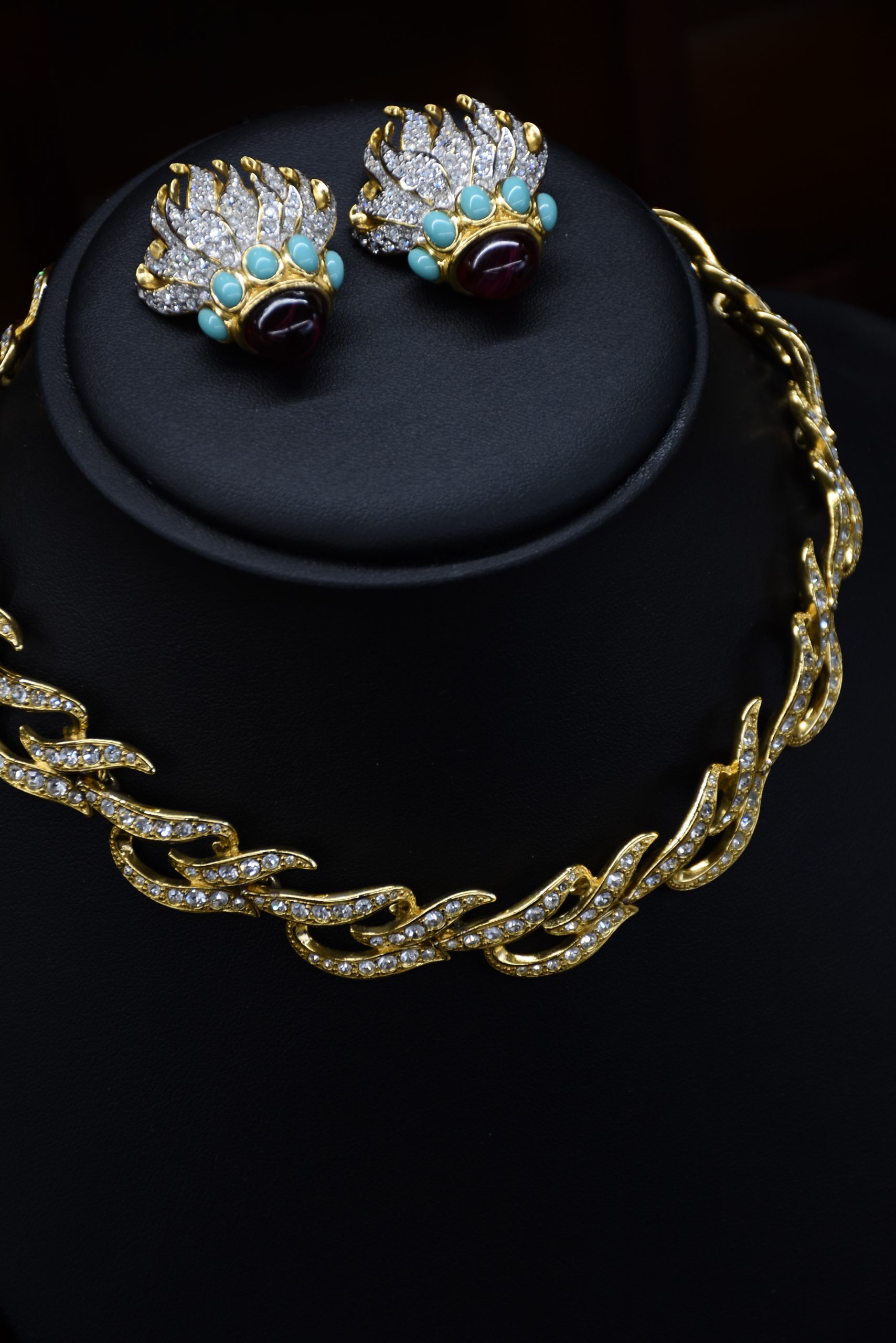 Elizabeth Taylor "Eternal Flame" for Avon Necklace and Clip-on Earring Set - Image 2