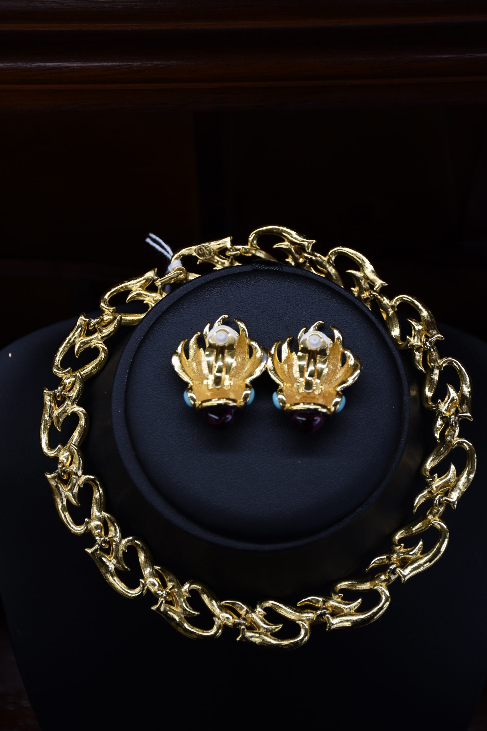 Elizabeth Taylor "Eternal Flame" for Avon Necklace and Clip-on Earring Set - Image 6